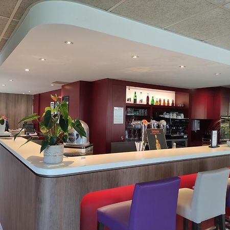 Campanile Sable-Sur-Sarthe Vion Hotel Bagian luar foto