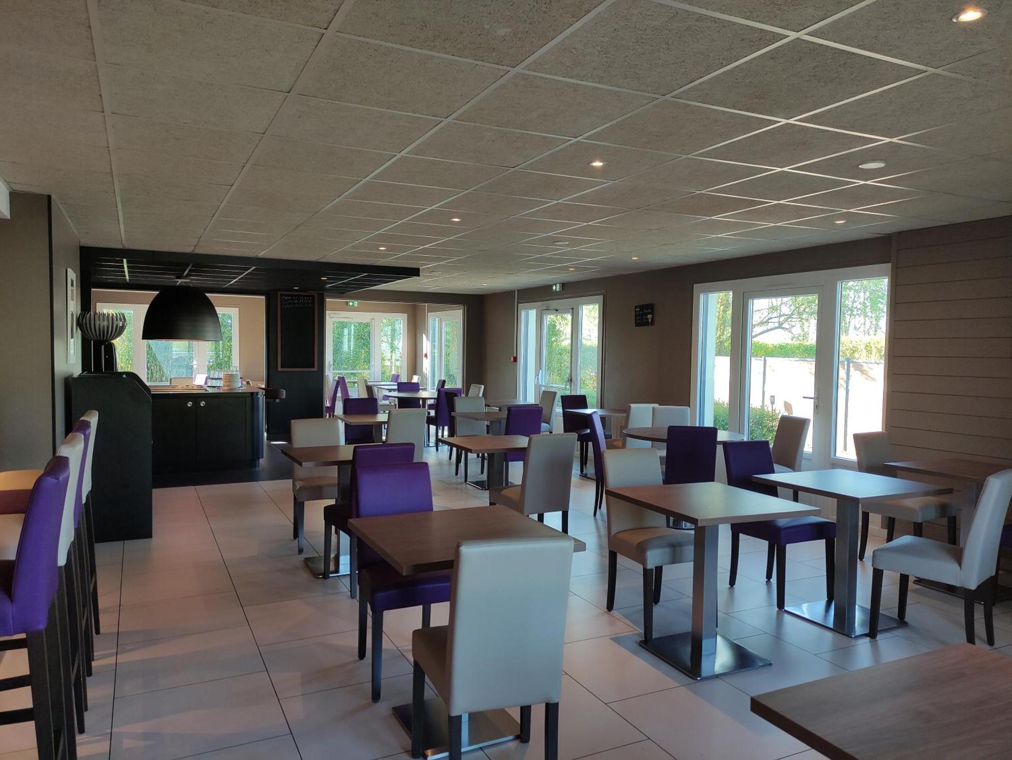 Campanile Sable-Sur-Sarthe Vion Hotel Bagian luar foto